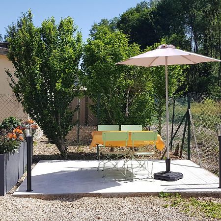 Chamvres Agreable Petite Maison Proche Joigny מראה חיצוני תמונה