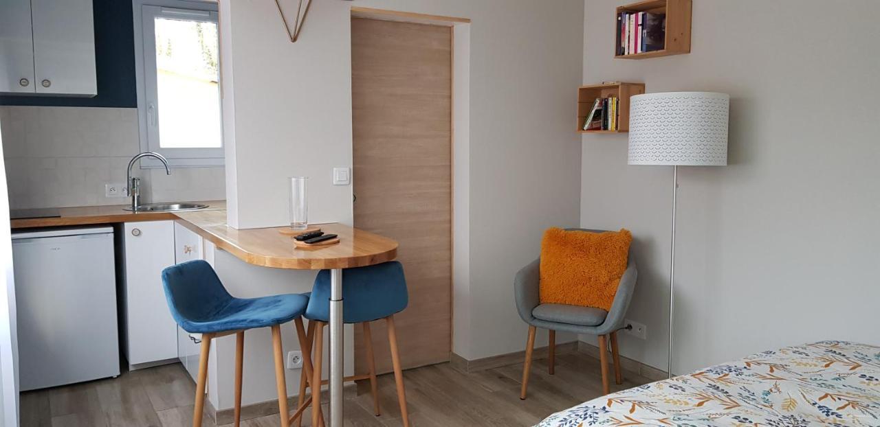 Chamvres Agreable Petite Maison Proche Joigny מראה חיצוני תמונה
